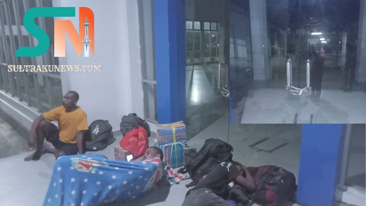Ada Fasilitas Ruang Tunggu, Namun Masyarakat Dibiarkan Terlantar lantaran Gedung Dikunci.